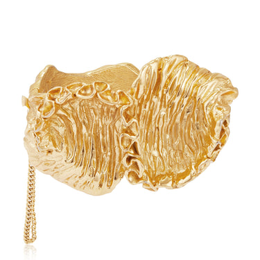 ARCHIVE - 1960s Trifari Textured Gold Tone Bracelet