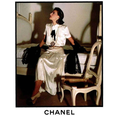 ARCHIVE - 1988 Runway Chanel Cream Silk Pleated Dress with Belt