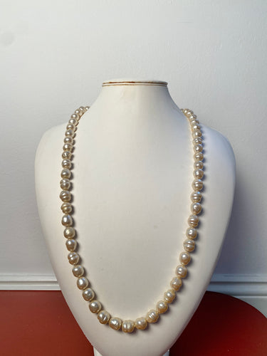 1980s Chanel Baroque Pearl Soutoir Necklace