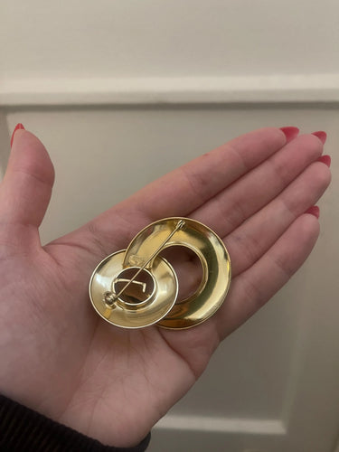 ARCHIVE - 1970s Christian Dior Gold Intertwined Circles Brooch