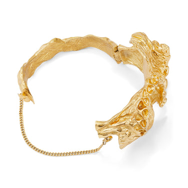 ARCHIVE - 1960s Trifari Textured Gold Tone Bracelet