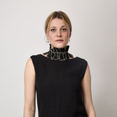 1890s Victorian Monochrome Silk Ruffle Collar and Jabot