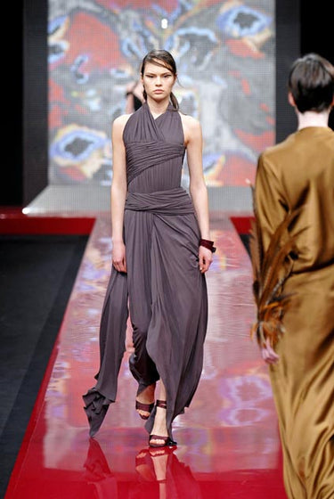 ARCHIVE - 2007 Runway Guy Laroche Couture Dark Mauve Halter-Neck Dress