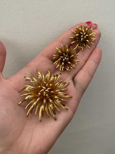 ARCHIVE - 1950s Gold Starburst Earrings and Brooch Set