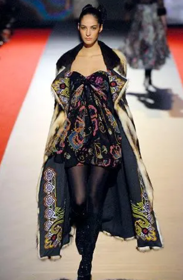 2006 Runway Documented Christian Lacroix Paisley Print Silk Dress