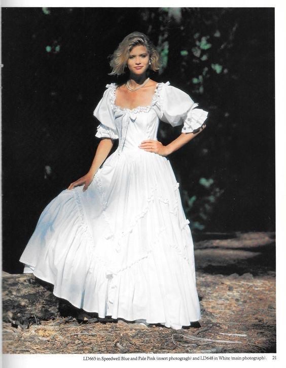 1984 Documented Laura Ashley White Cotton Wedding Dress – CIRCA VINTAGE 1984 Documented Laura Ashley White Cotton Wedding Dress – CIRCA VINTAGE
