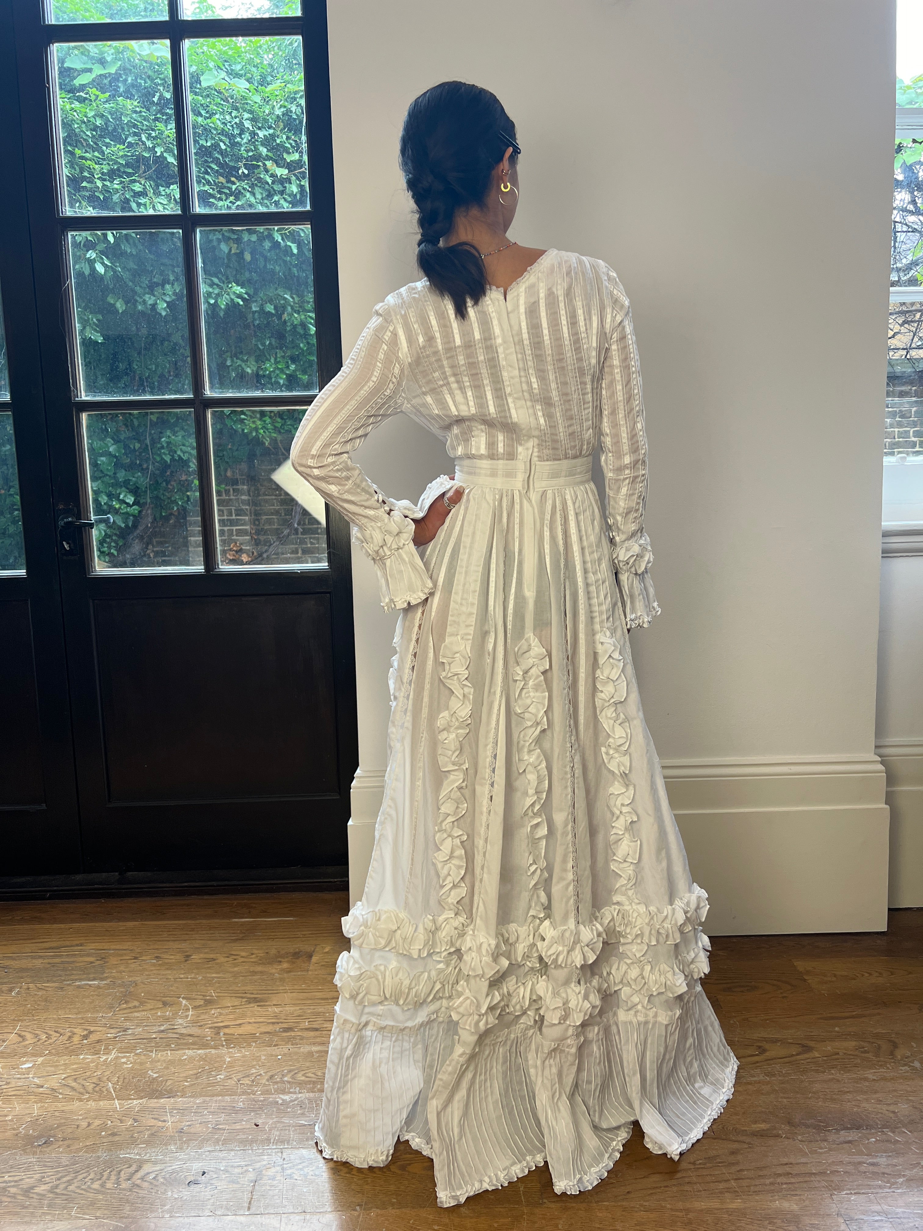 1970s Mexicana White Cotton and Lace Wedding Dress – CIRCA VINTAGE
