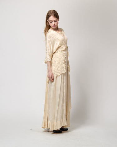 1900s Cream Silk and Tulle Wedding Dress with Lace Peplum