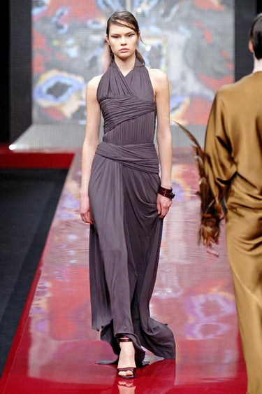 ARCHIVE - 2007 Runway Guy Laroche Couture Dark Mauve Halter-Neck Dress
