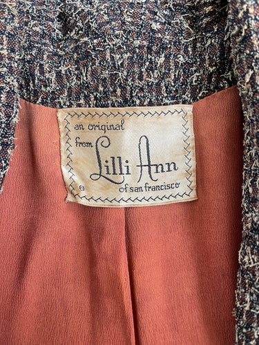 Tailleur-jupe Lilli Ann des années 1940 en tweed marron avec garniture en velours noir