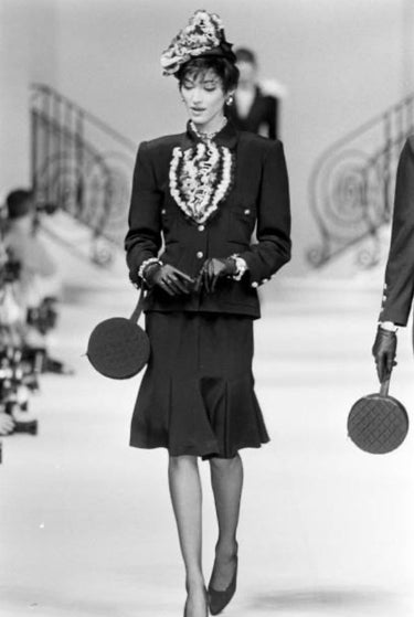 ARCHIVE - 1985 Runway Chanel Black Double Tiered Wool Mini Skirt