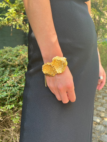 ARCHIVE - 1960s Trifari Textured Gold Tone Bracelet