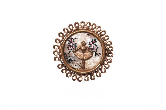 ARCHIVE: 1930s Gold Plated Mother of Pearl Ballerina Brooch
