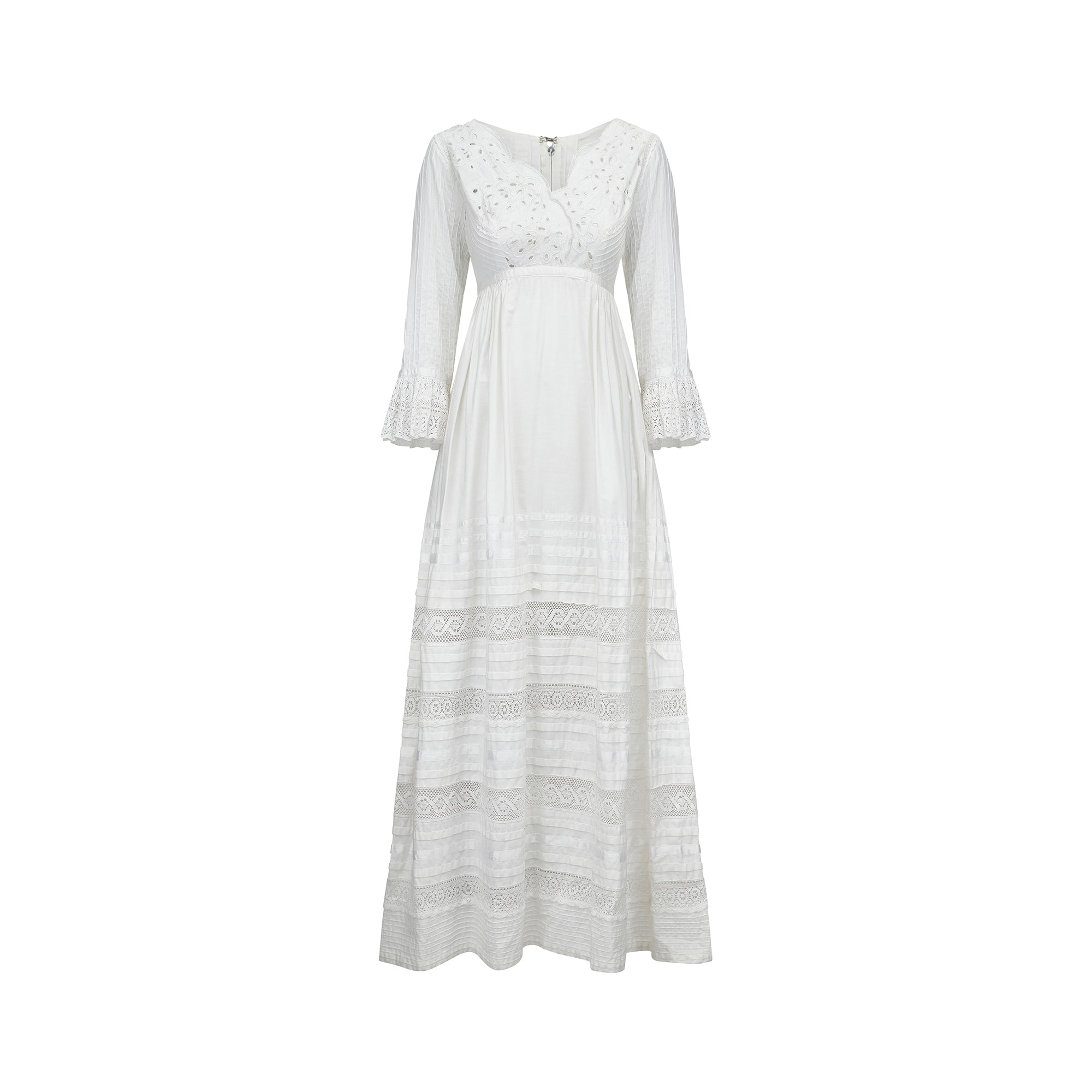 ARCHIVE: 1970s Mexican Cotton Wedding Dress