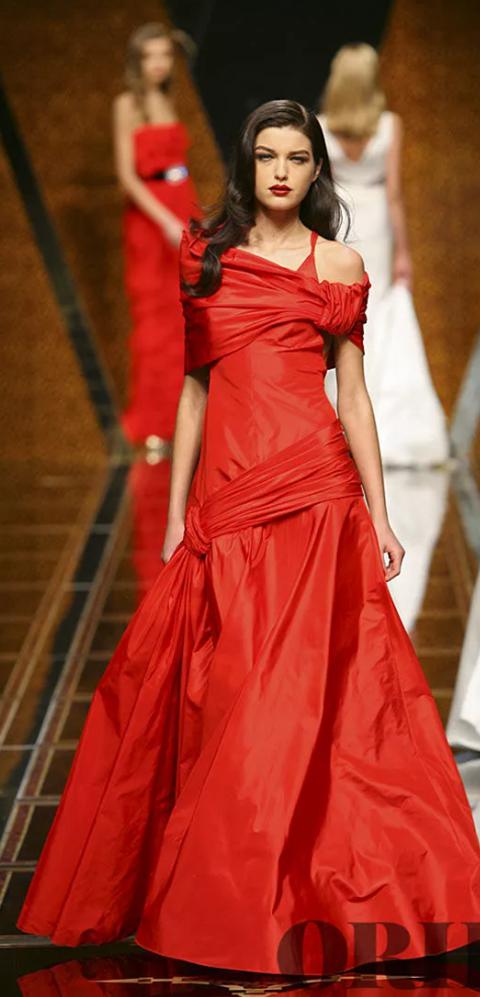Fashion Red Valentino Dress Price What Is Valentino Red And How Did It Come To Be? Fashion Red Valentino Dress Price What Is Valentino Red And How Did It Come To Be?