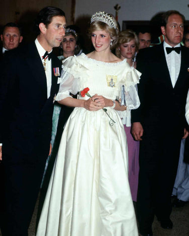 1970s Gina Fratini Cream Silk and Lace Wedding Dress