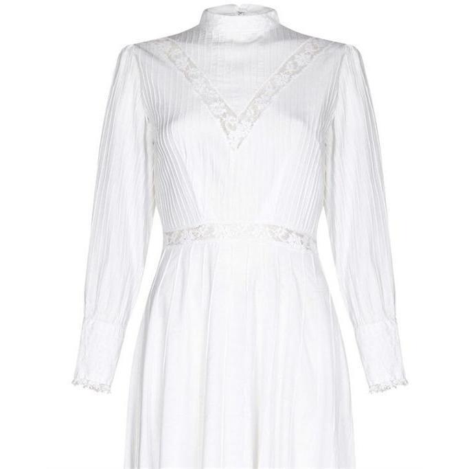 ARCHIVE - Edwardian/Victorian Style 1970s White Lace Lawn Dress With Pin-Tuck Detail