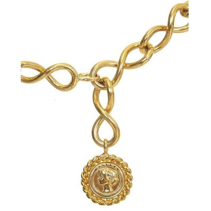 ARCHIVE - Gold Chanel 1980s Chain Belt
